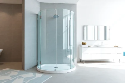 Präsentation der hochwertigen Produkte von sonni sanitär GmbH in einem eleganten Badezimmer.